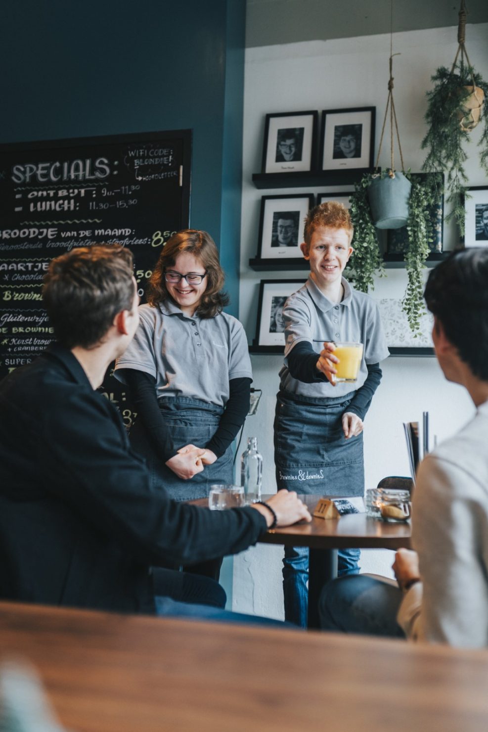 Brownies&downieS Universiteit Twente Appèl